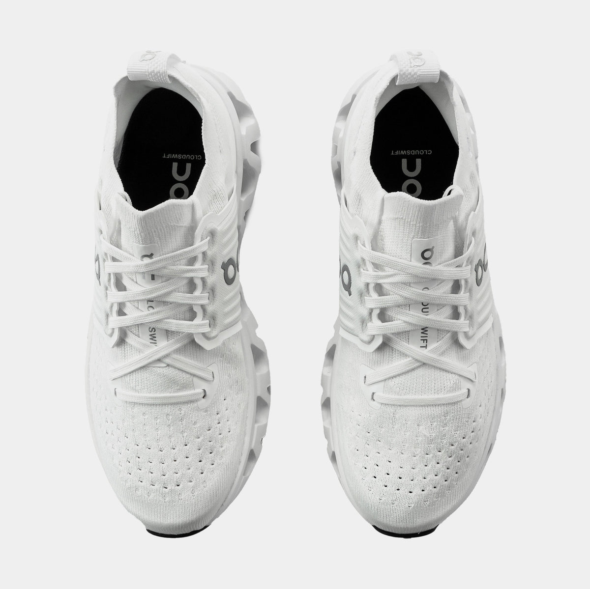 Cloudswift 4 Womens Running Shoes (White/White)