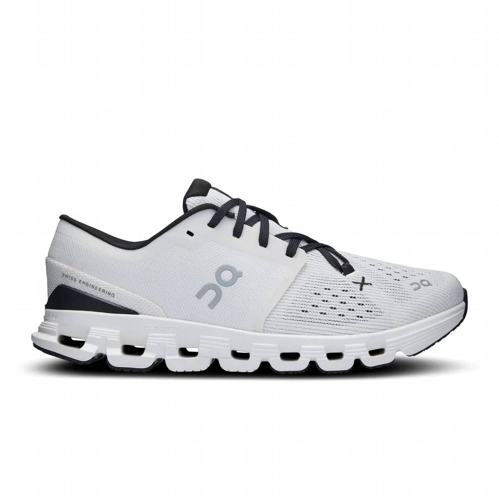 Women's Cloud X 4 Running Shoe In Ivory/black