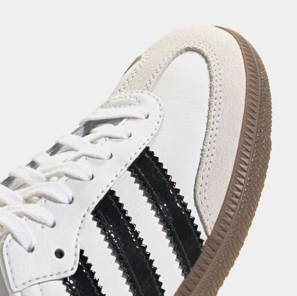 Samba OG Grade School Lifestyle Shoes (White/Black/Gum)