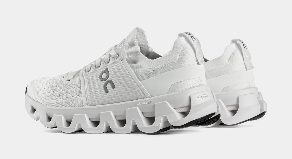 Cloudswift 4 Womens Running Shoes (White/White)