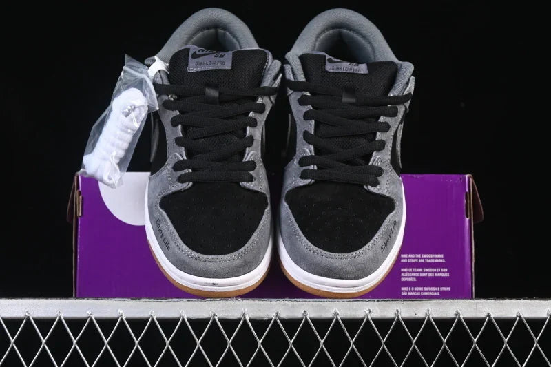 Nike SB Dunk Low "Dark Smoke Grey"