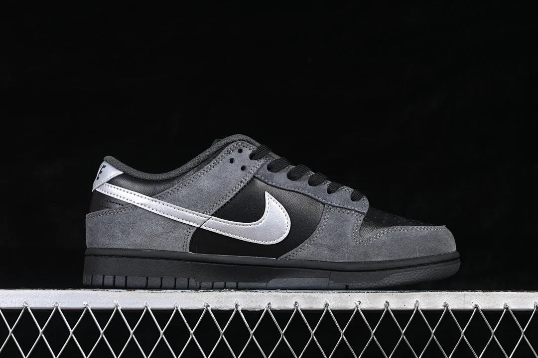 Nike SB Dunk Low "Anthracite"