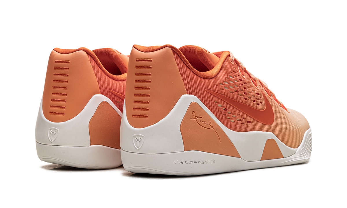 Kobe 9 Elite Low EM Protro "WNBA" IM6119 800