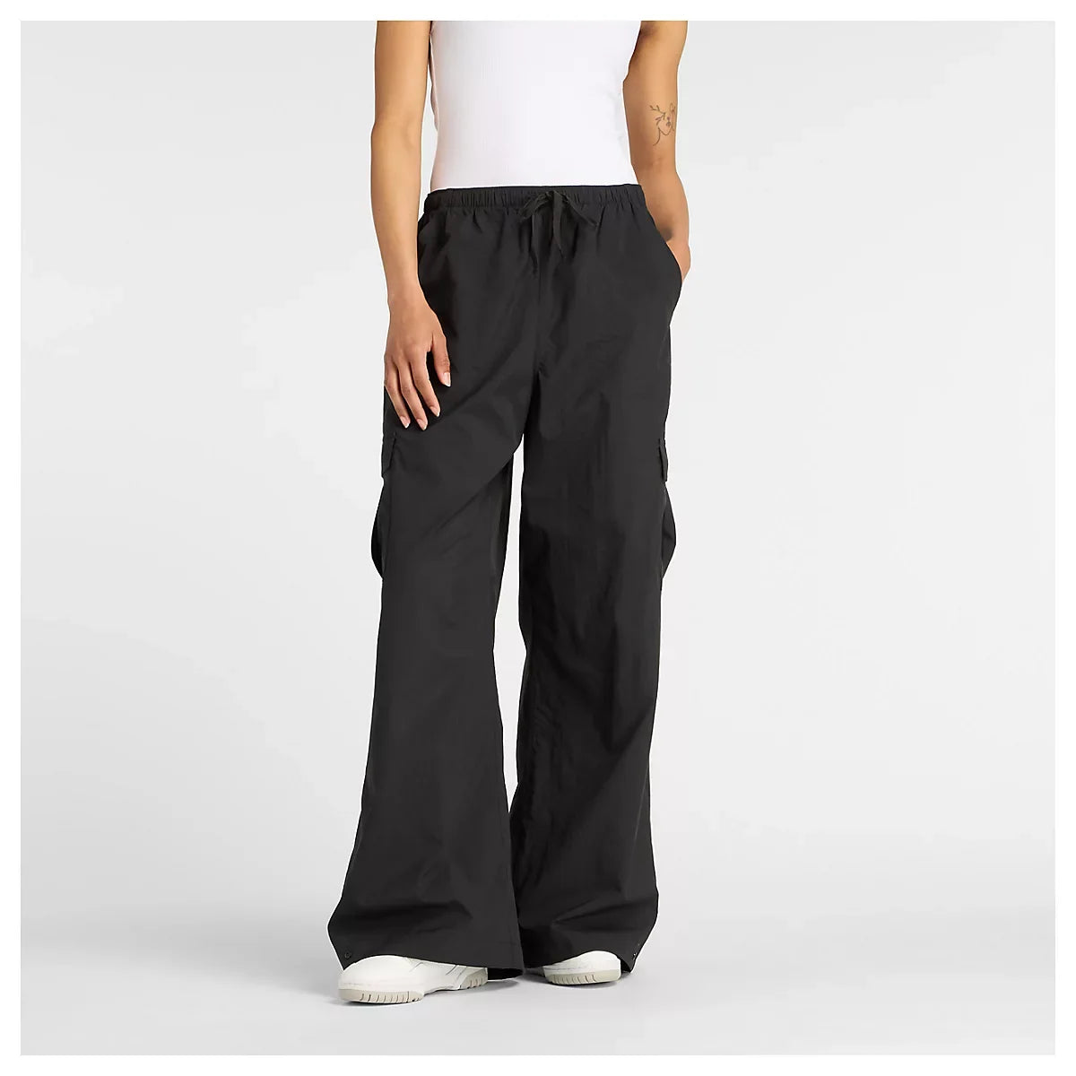 Women's Woven Cargo Pant