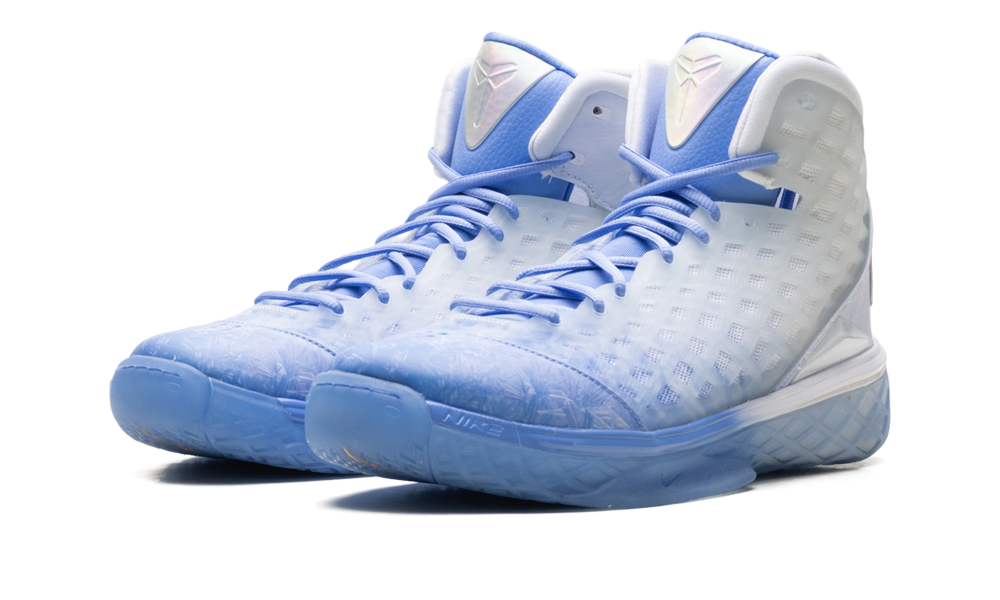 Kobe 3 Protro "Christmas" IQ5338 400
