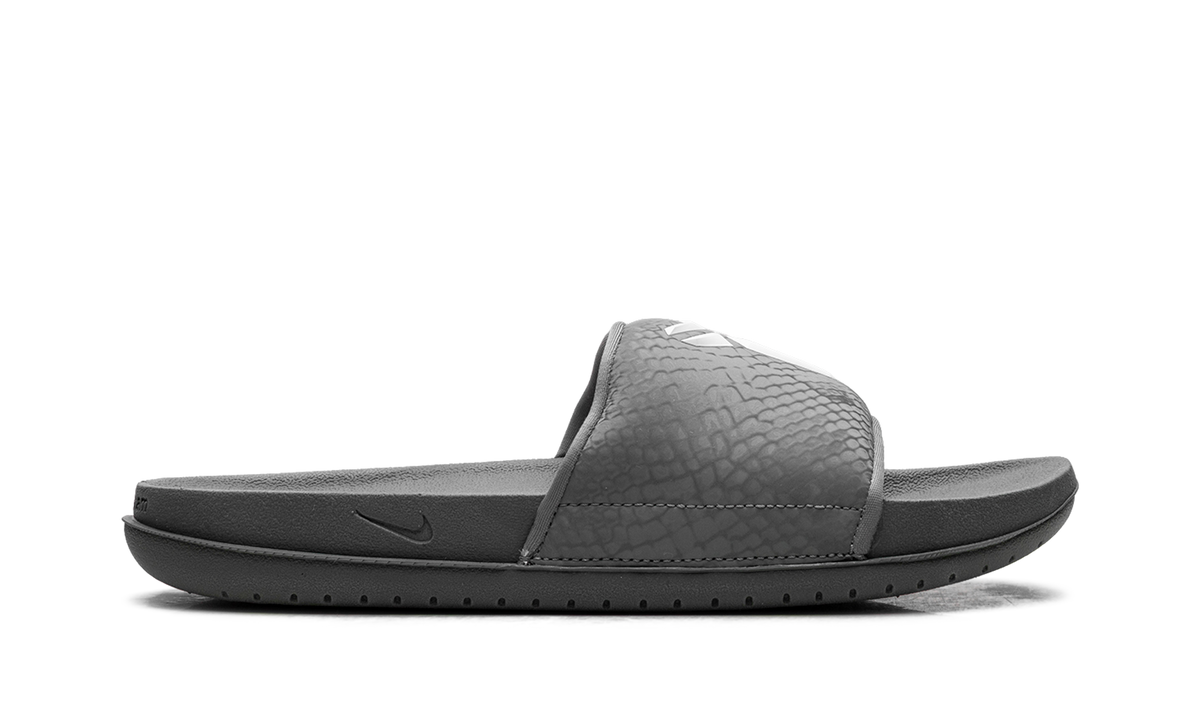 Nike Kobe Offcourt Slide "Cool Grey" IF2870 002