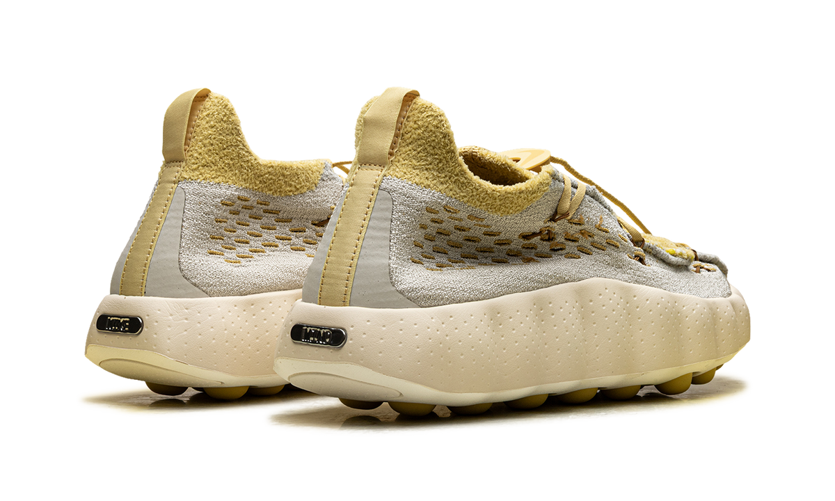 Mind 002 Flyknit "Light Bone Saturn Gold" IR2176 003