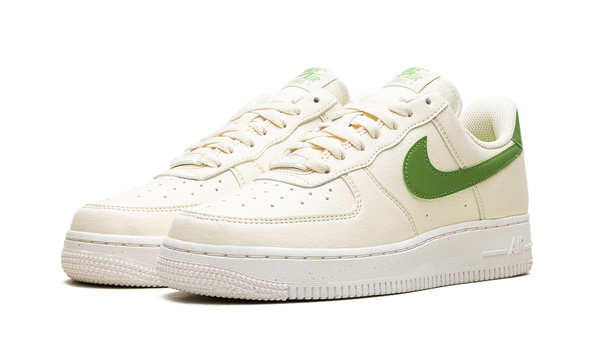 NIKE AIR FORCE 1 '07 LO WMNS "COCONUT MILK" DV3808 102