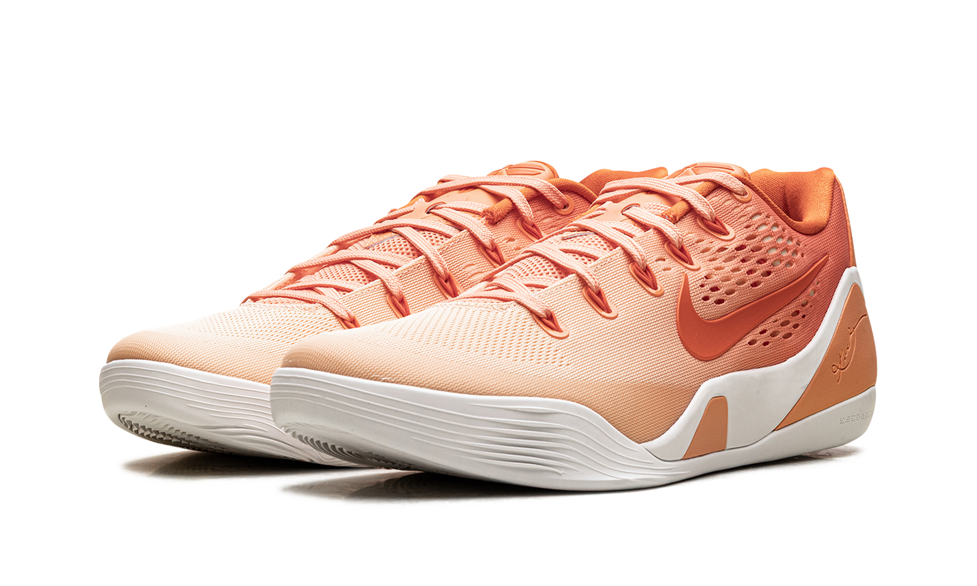 Kobe 9 Elite Low EM Protro "WNBA" IM6119 800